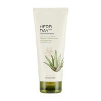 The Face Shop Herb Day 365 Master Blending Aloe and Green Tea Facial Foaming Cleanser